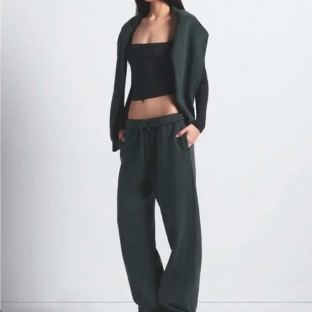 Skims Cotton Fleece Classic Straight Leg Pants - Clover Green - Picture 3 of 14